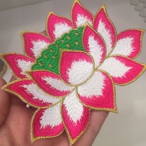 🩷 new Lotus flower floral sew iron patch